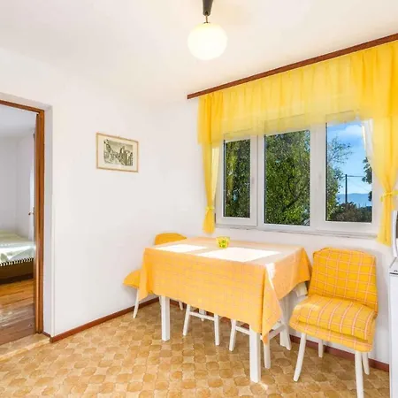 Studio In 15429 Apartment Novi Vinodolski